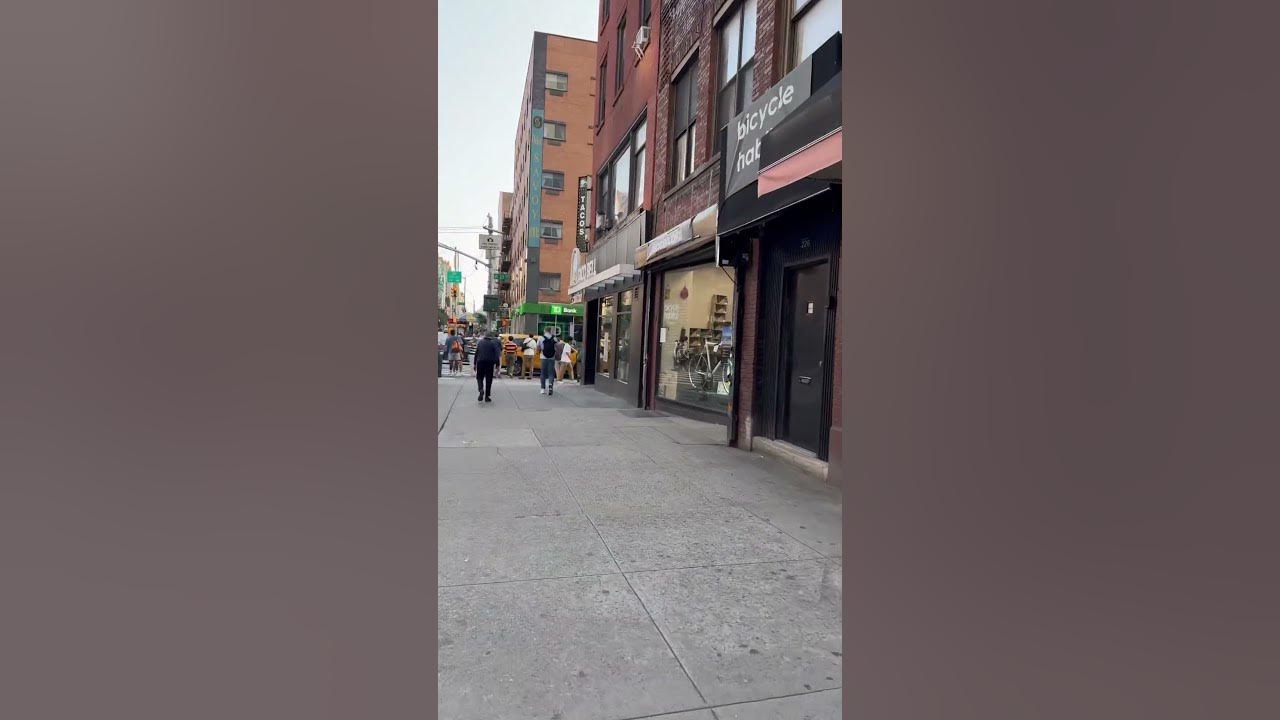 Chelsea - 7th Ave and W 23rd - August 2025 #nycstreets #newyorkcity Chelsea - 7th Ave and W 23rd - August 2025 #nycstreets #newyorkcity