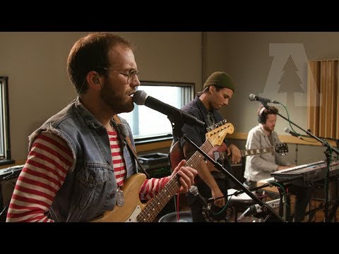Theo Katzman - Crappy Love Song | Audiotree Live