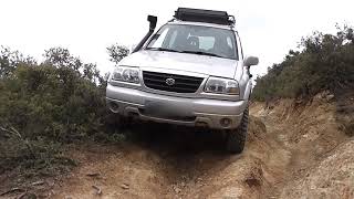 Suzuki Vitara off-road