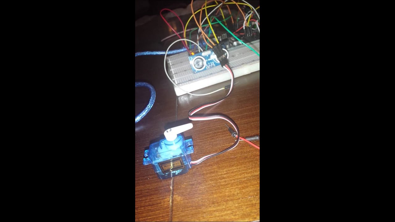 Servo controlled by Android accelerometer