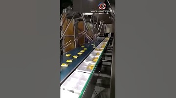 Biscuit cookie bag spider reading robot hand sorting tray loading feeding machine tray placing line