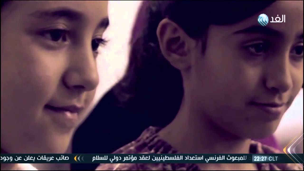 «عاهد ازحيمان» فلسطيني برع فى الرسم والتصوير الفوتوغرافي