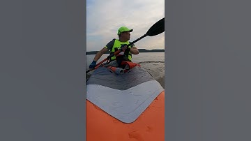 Relaxed summer paddling with Itiwit X500 Strenfit inflatable kayak