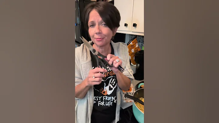 Essential Kitchen Scissors for Cooking Lovers! #kitchen #KitchenHacks #cook