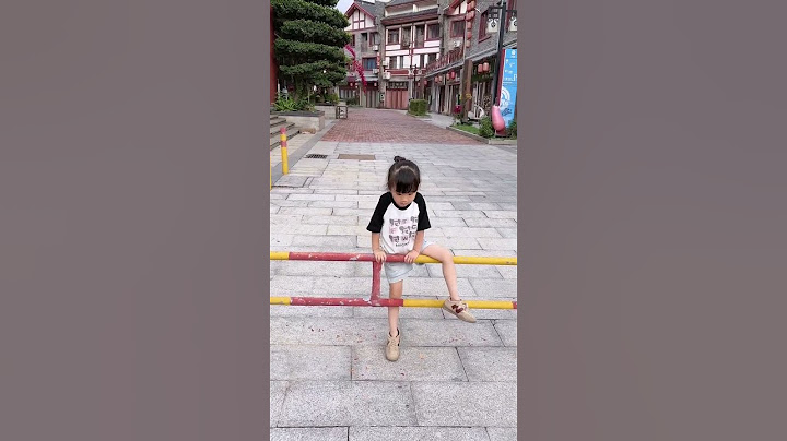 爸爸帶娃就是不靠譜，遇到困難都得讓閨女自己想辦法！ #爸爸帶娃 #家有萌娃 #親子