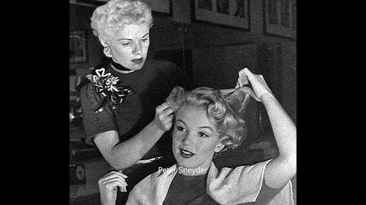 Marilyn Monroe - Hair & Make Up Candids ,  By Andr...