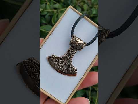 Кулон Секира Перуна Альгиз Топор викинга Вегвизир трикветр оберег талисман бронза амулет, видео 1