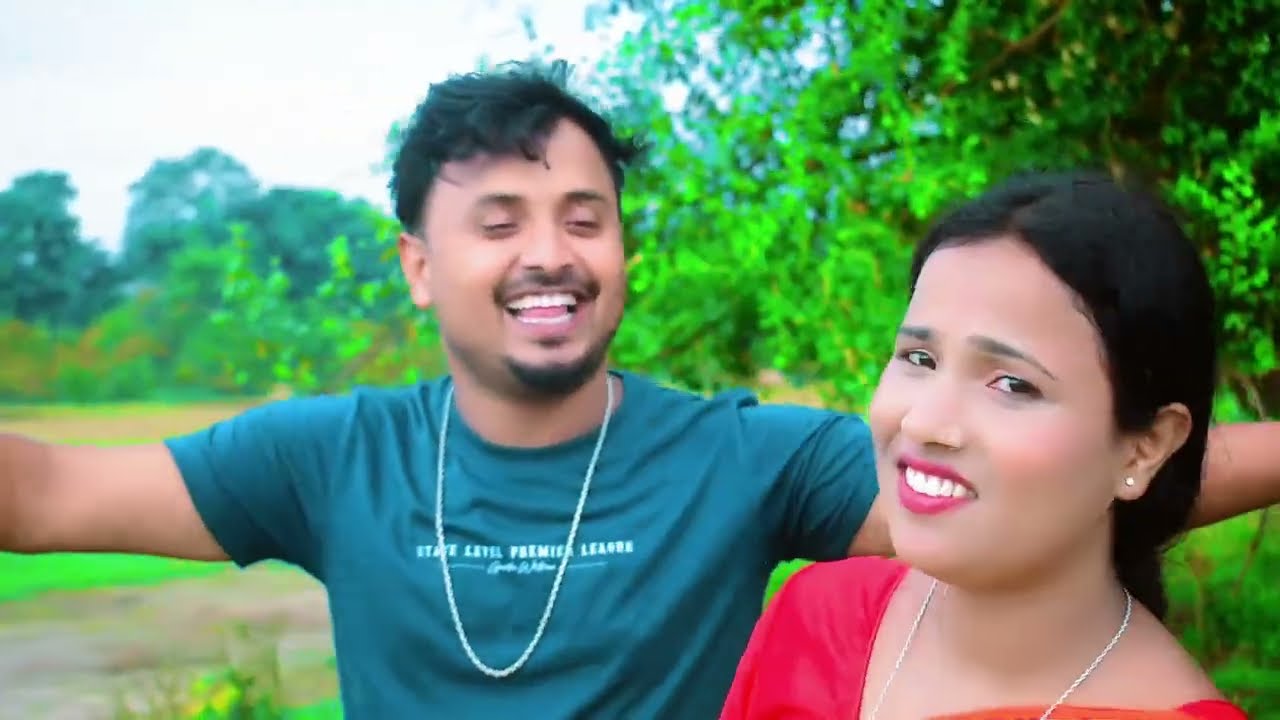 আমার কাঁচা বরই গাছে বন্ধু ঝাকি দিও না