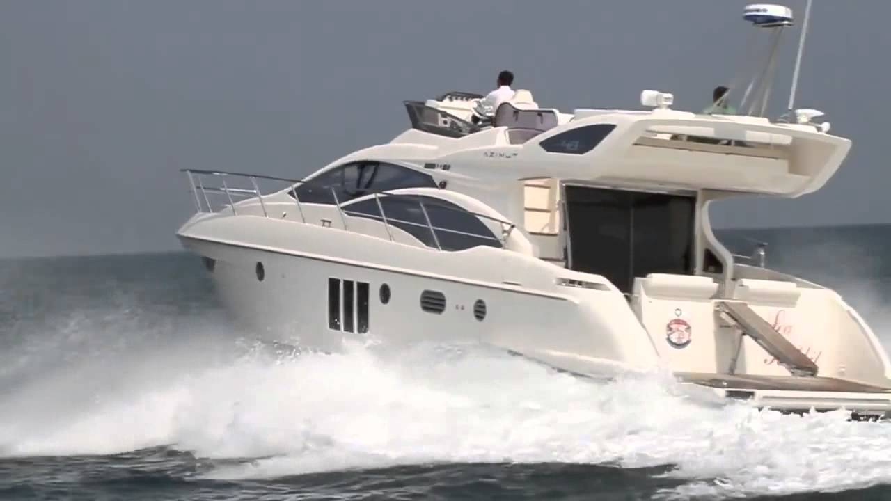 Моторная яхта azimut