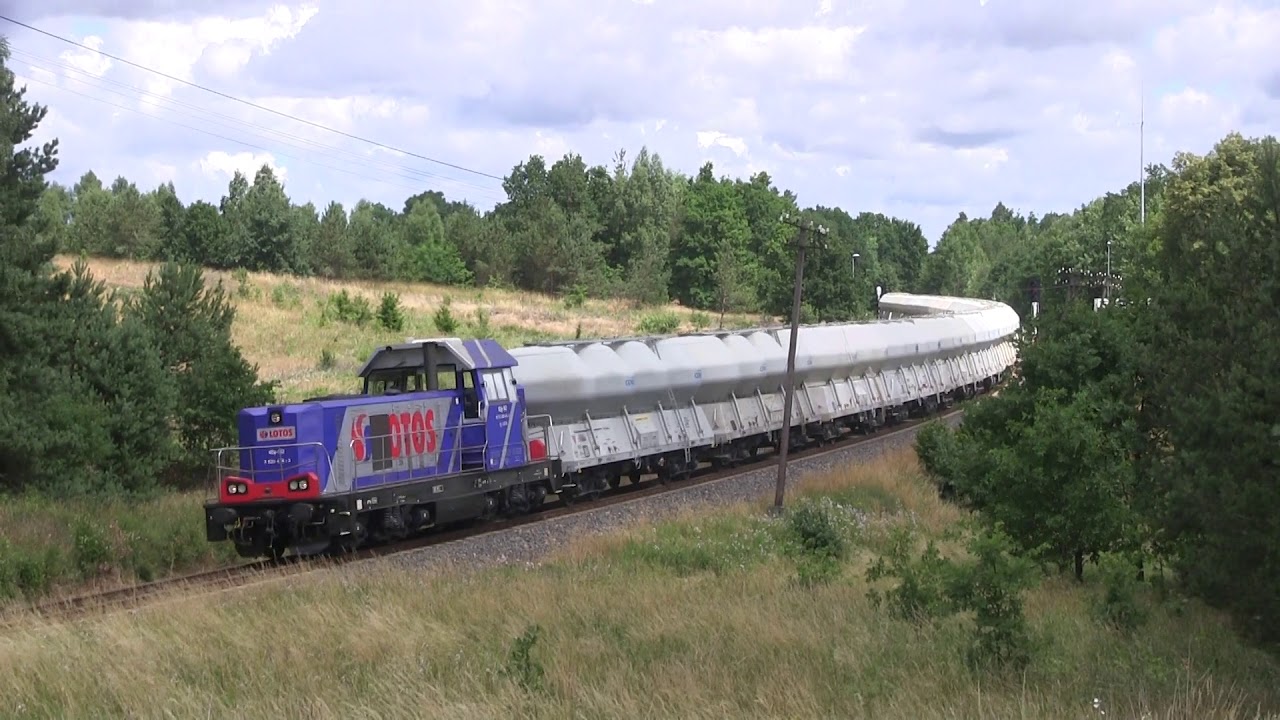 Mała lokomotywa targa duży skład towarowy, 6Dg-162