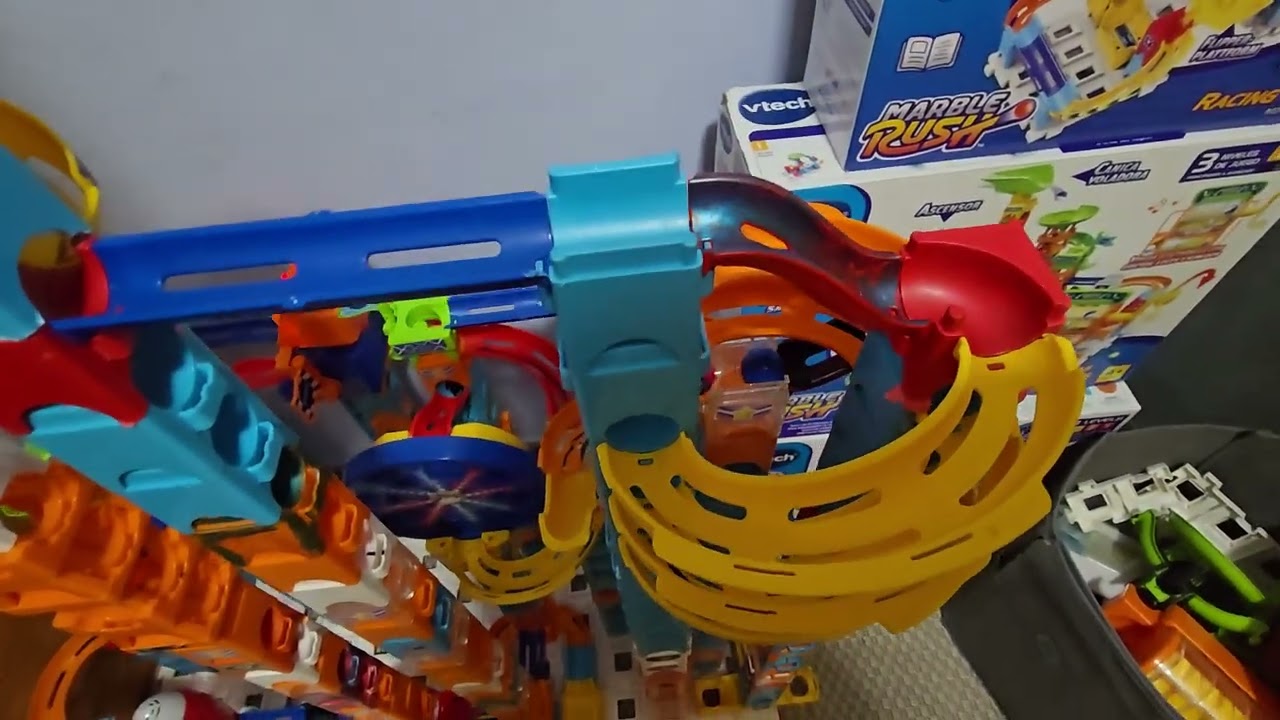 Mostrando un enorme circuito de canicas marble rush 🔔🔔