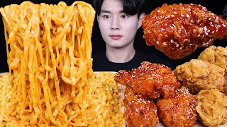 크림진짬뽕 양념치킨 황금올리브 치킨 먹방ASMR MUKBANG SPICY FIRE NOODLES & FRIED CHICKEN ラーメン チキン eating sounds screenshot 1