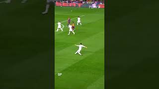 Ronaldo dribbling Messi 😲😨   #viral #shortvideo