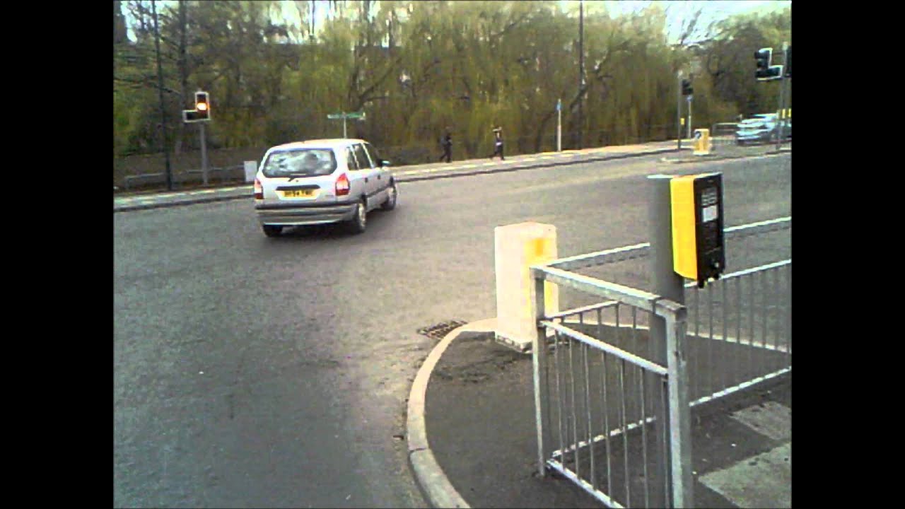 stupid traffic lights - YouTube