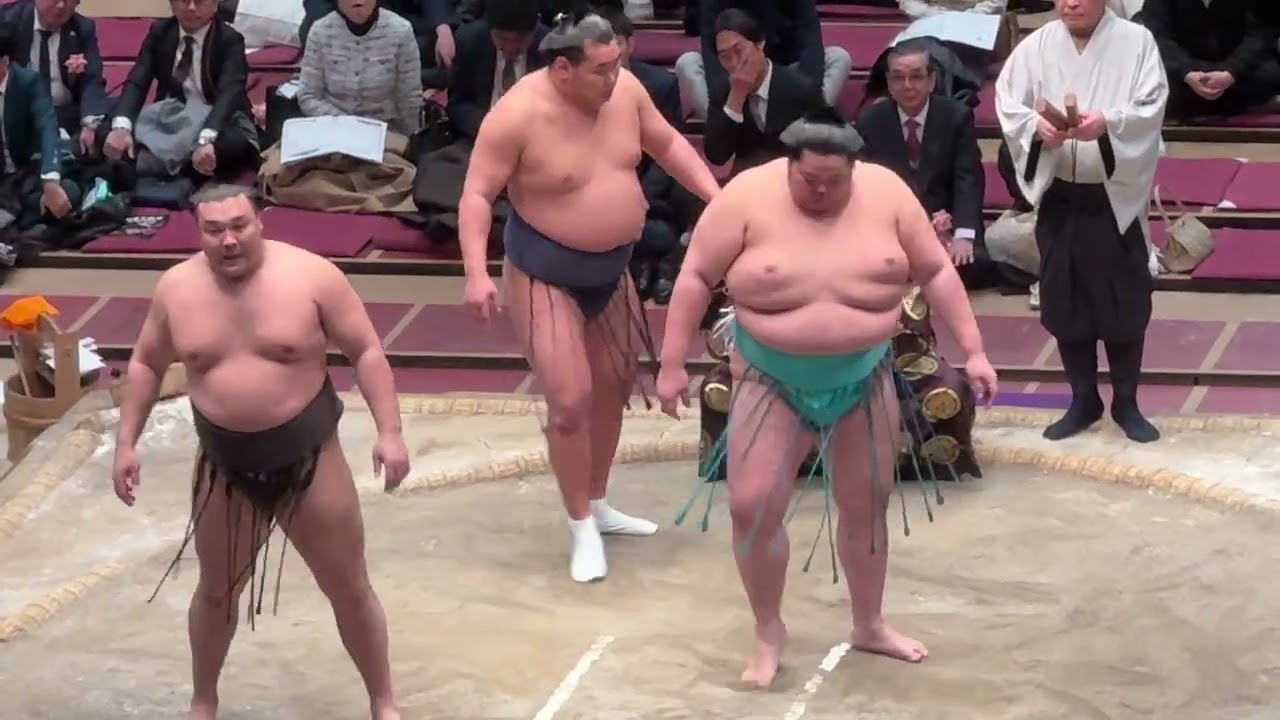 照ノ富士断髪式】是より三役［TERUNOFUJI retirement ceremony］ - YouTube
