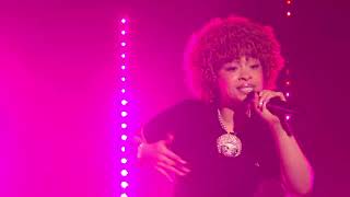 Ice Spice - In Ha Mood (Live on Saturday Night Live)