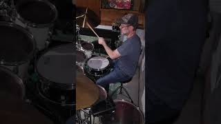 1969 Ludwig Pioneer vs 1966 Slingerland 3ply maple @mbdrum #lifeisbutadream