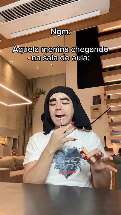 TIPOS DE MENINAS NA SALA DE AULA 😹KKKKKK  “2”