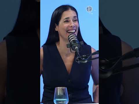 Gianella Neyra en Carlín en la Red