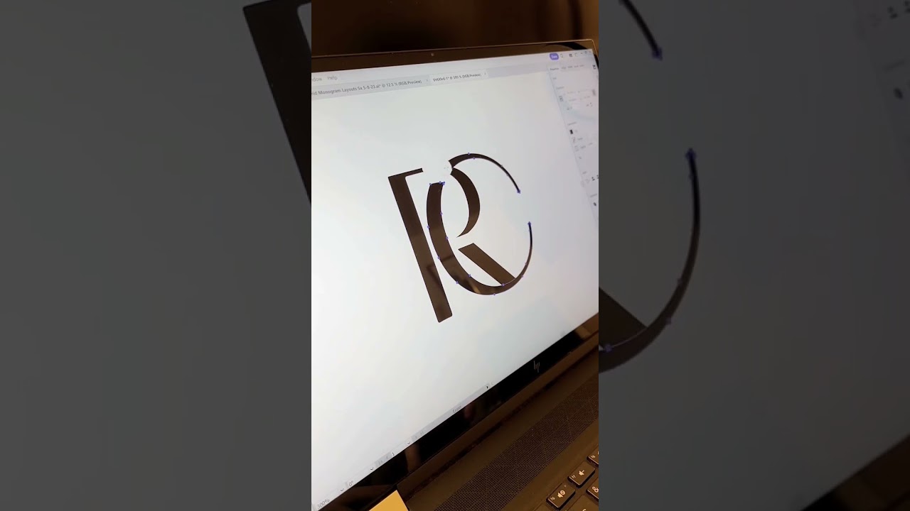 Design with us ✨ The letters R+C as a logo