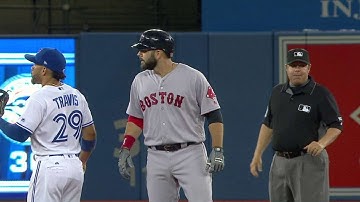 BOS@TOR: Moreland rips RBI double off wall in left