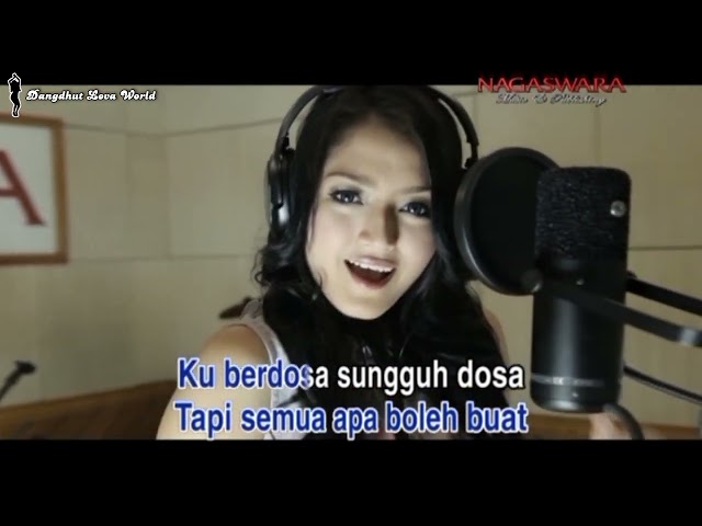 Siti Badriah - Melanggar Hukum (DVD Hot Dangdut Terlaris) [Music Video HD] class=