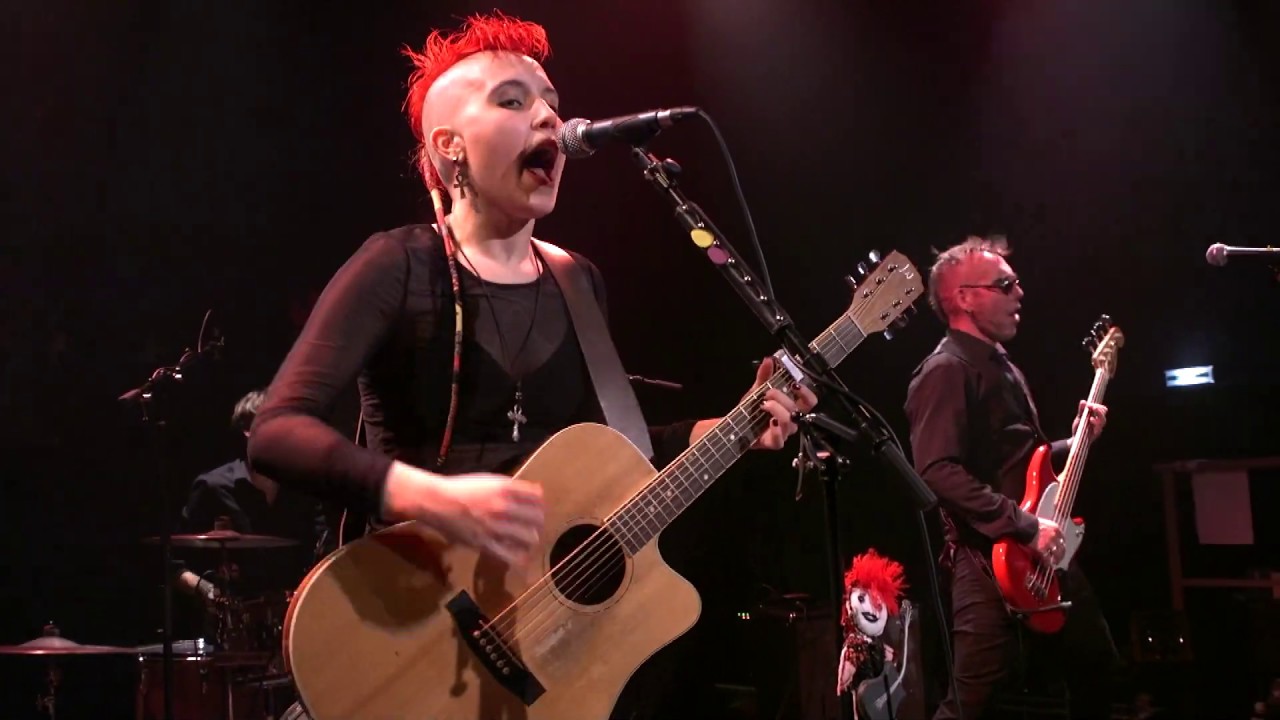 Guarda Good Bad & Young - Keep Running (live release Atrium 4bis) su YouTube Guarda Good Bad & Young - Keep Running (live release Atrium 4bis) su YouTube