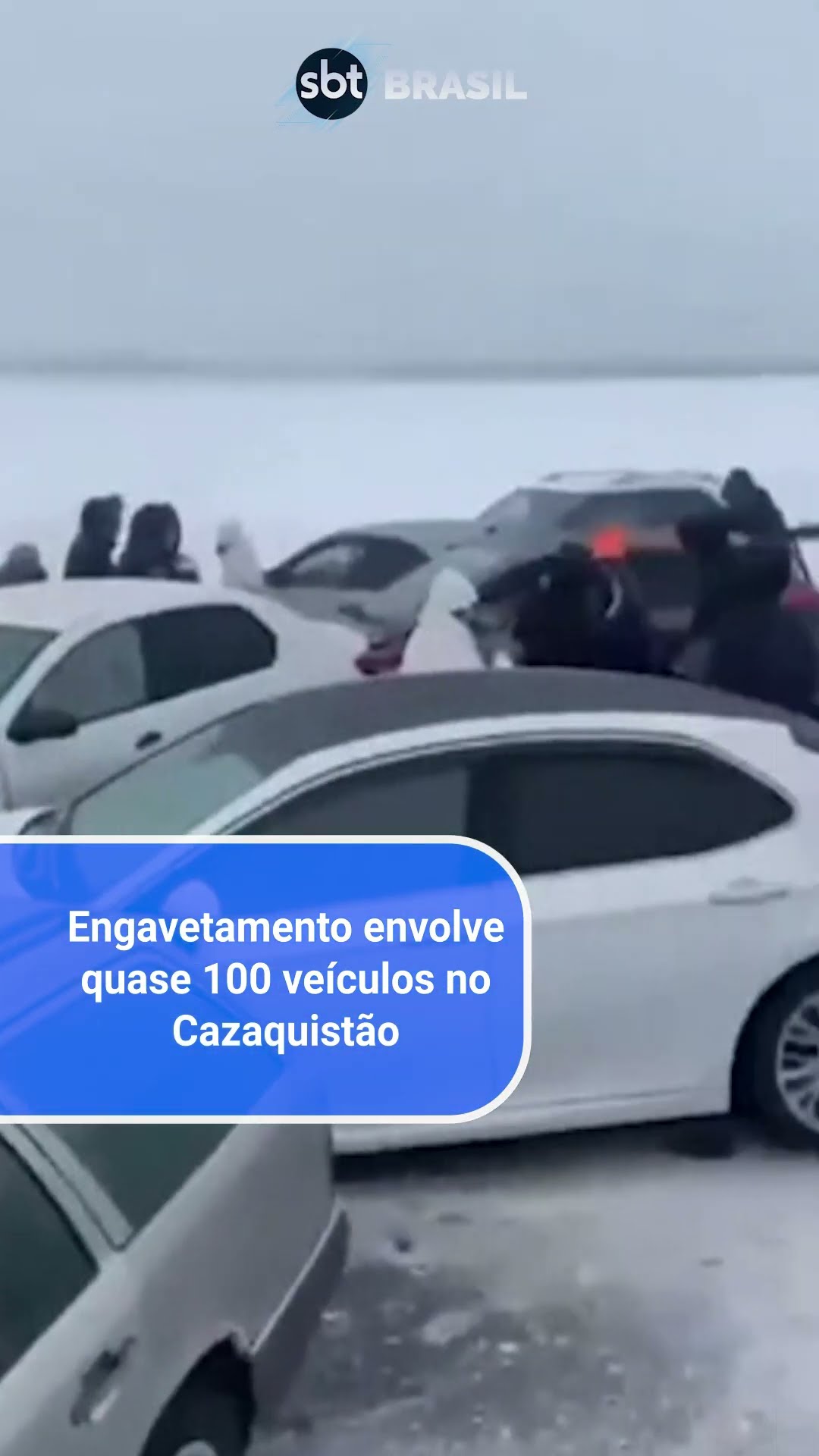 Nevasca provoca engavetamento de 95 veículos no Cazaquistão | SBT Brasil (03/01/25)