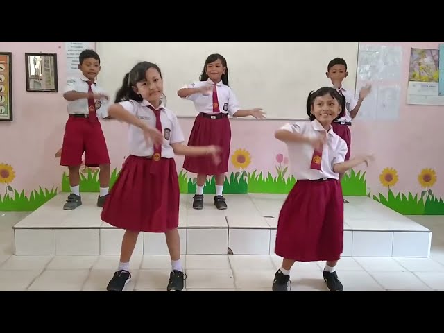 Tari Gundul-Gundul Pacul | Kelompok 1 SDN Sidomulyo class=