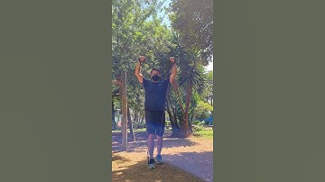 desenvolvimento ombros em pé com ELÁSTICO