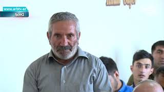 Elxan Usubov Shekinin Qaratorpaq Kendinin Sakinleri Ile Gorushub