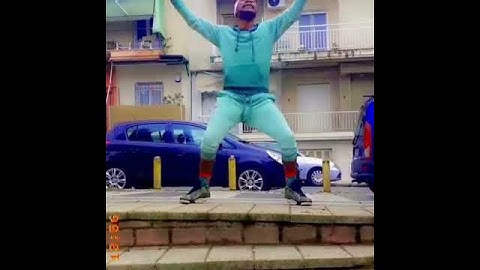 felicitation la team wata je ne saurai pas resister avec la guitard içi hein... 💯