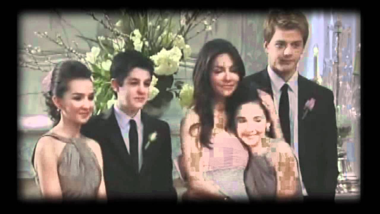 General Hospital Cast- Umbrella