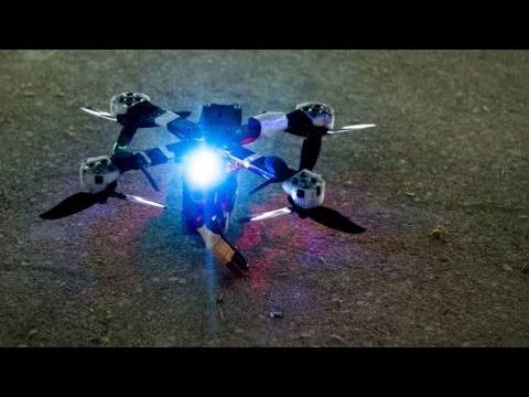 Een dronerace in de gymzaal!