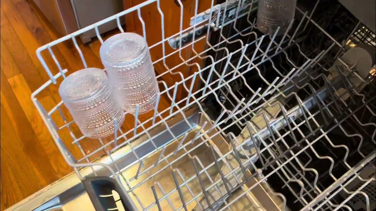 Bosch SHEM63W55N 24'' 300 Series Built In Full Console Dishwasher