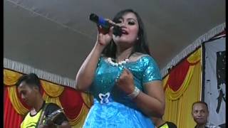 Download lagu Via Vallen Selow