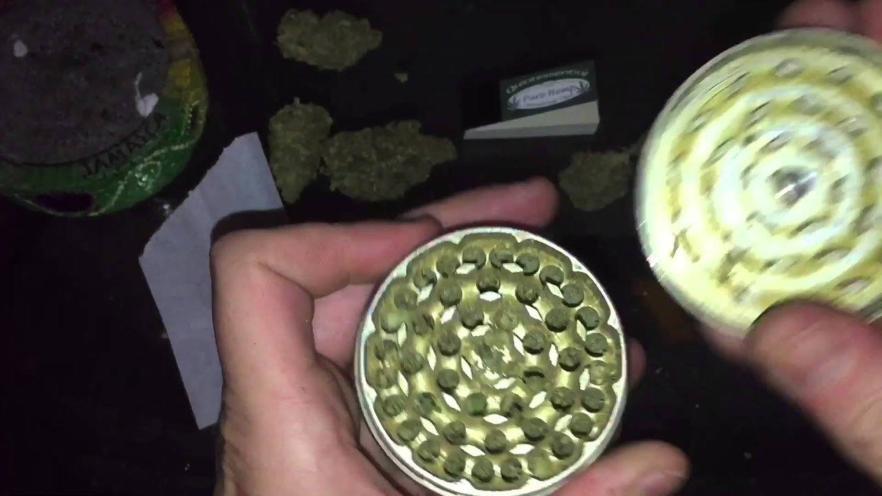 Roll a BIG FAT JOINT! Part two!!!