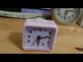 DAISO置時計100円　電子音アラーム音　かわいい小さな四角型目覚まし時計ピンク色