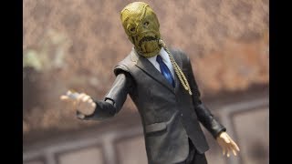 Mafex Batman Begins Scarecrow figure review
