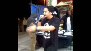 Gorilla Mic Freestyle Video @ Venice Beach !!!