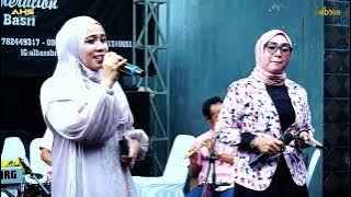 Sajadah Merah - Yuni & Santi (Live Cover)