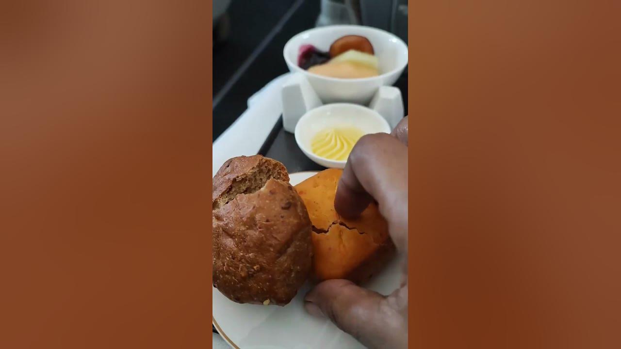 avml-asian-vegetarian-meal-in-business-class-oman-air-delhi-to