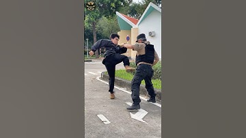 Self-defense when attacked. #security16 #selfimprovement #martialarts #movie #34