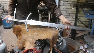 Forging a Witcher 3 silver sword, part 4, making the pommel.