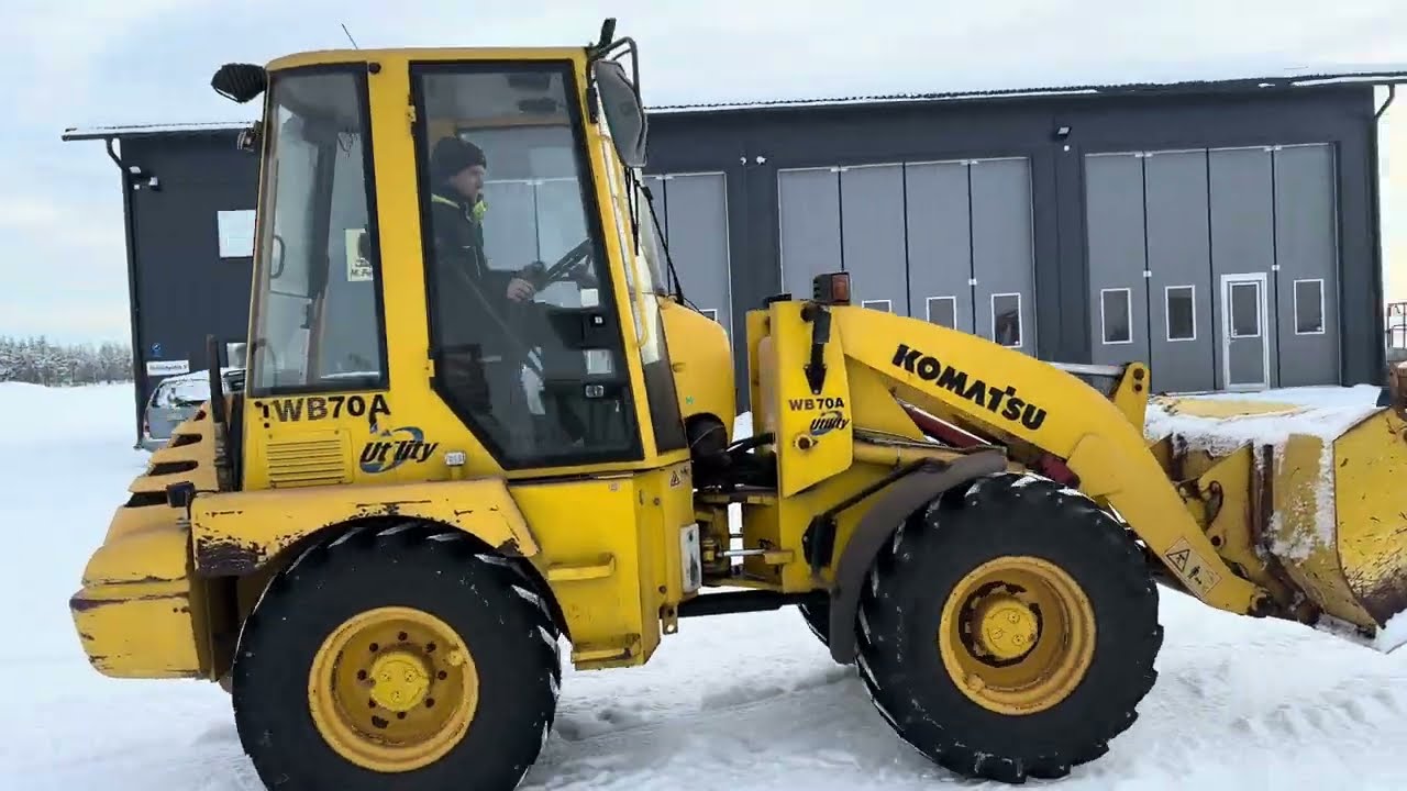 Huutokaupat.com myy! Komatsu WB70A, 1998. Pyöräkuormaaja., Nivala