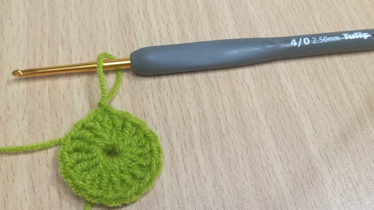 how to magical ring and double crochet / crochet for beginners @CrochetWithSamina9481