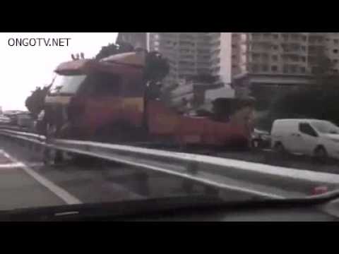 Kemalangan Di Highway Elite Youtube