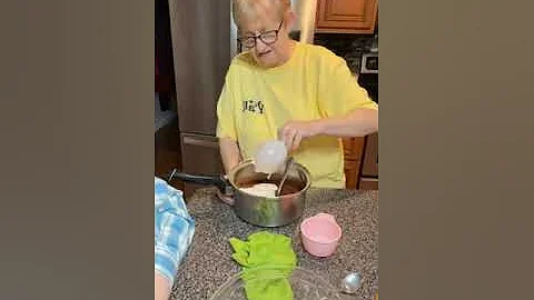 Momma’s Old Fashion Chocolate Pie with meringue!😃it’s delicious y’all