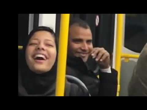 لما تدخل علي ناس حزينه و نعمل كده ولو الظروف هتسخف سقف سقف اوعى توقف