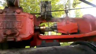 Peerless 40hp steam engine at about 60 rpm